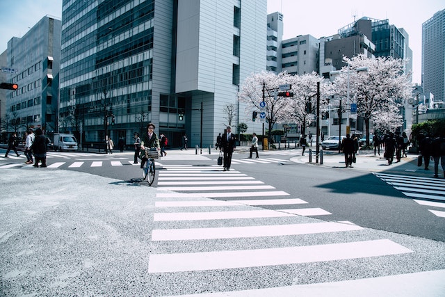 保亭为何勤工俭学对在日本的留学生的职业生涯至关重要？